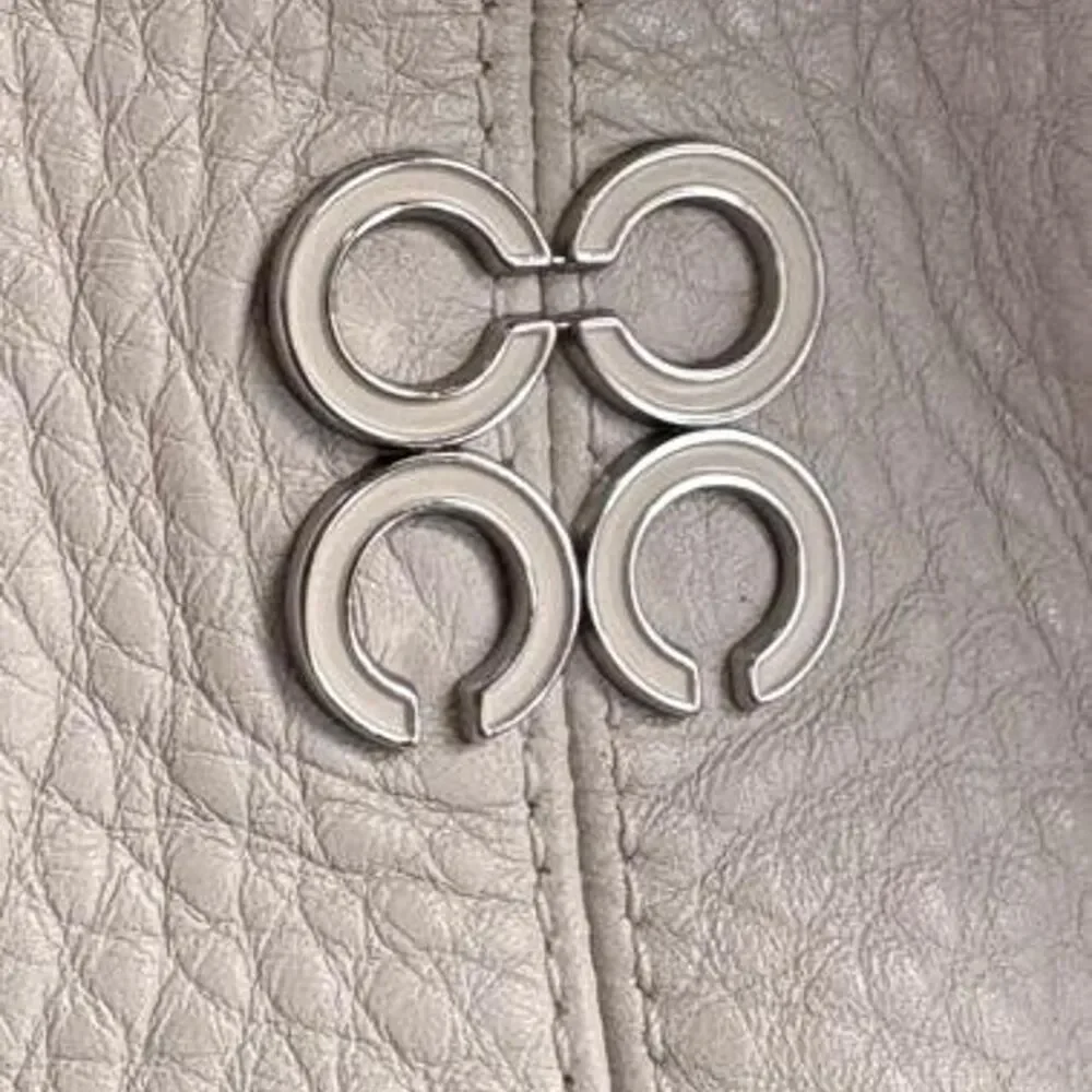 Coach Women's White and Cream Bag